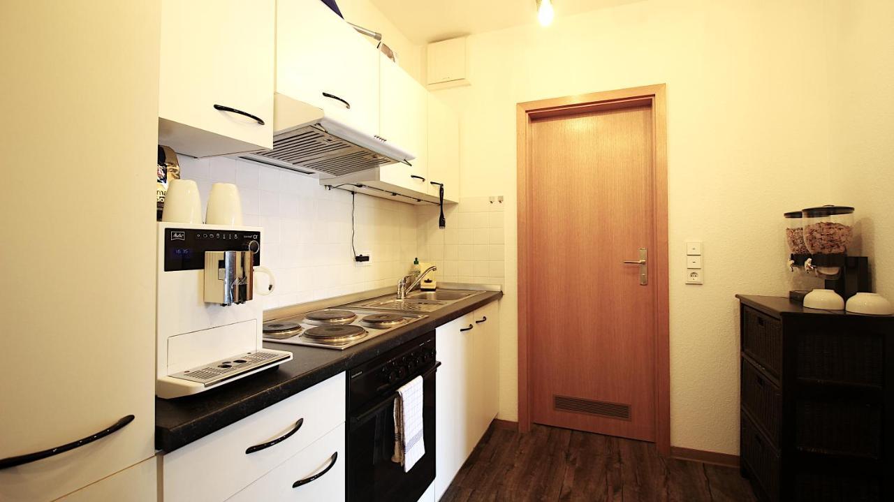 Home Cinema, Parking Space เวิร์ซบวร์ก ภายนอก รูปภาพ